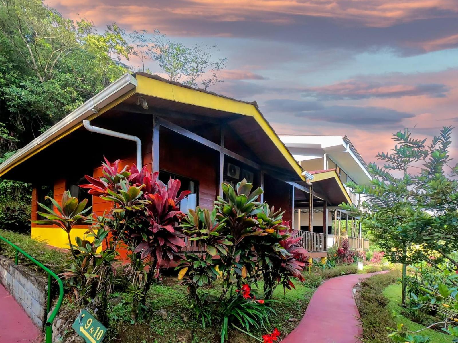 Heliconias Rainforest Lodge Bijagua Exteriör bild